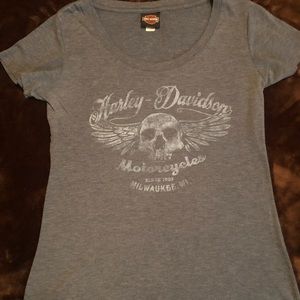 Harley Davidson T-shirt size L from ABC Harley Davidson in Waterford Michigan.